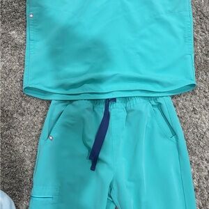 Figs Green Scrub Set